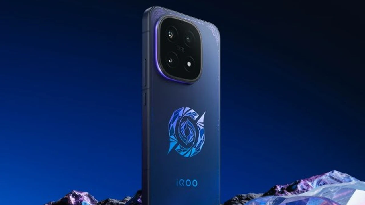 قالب رقمي.. هاتف iQOO 15 Ultra يتصدر اختبارات الأداء العالمية بمعدل قياسي مغاير